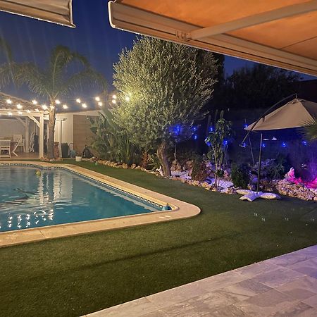 Suite Privada Frente A La Piscina Para 2 Personas Con Sofa Cama Para 2 Mas 4P No Es Casa Completa San Vicente Raspeig Dış mekan fotoğraf
