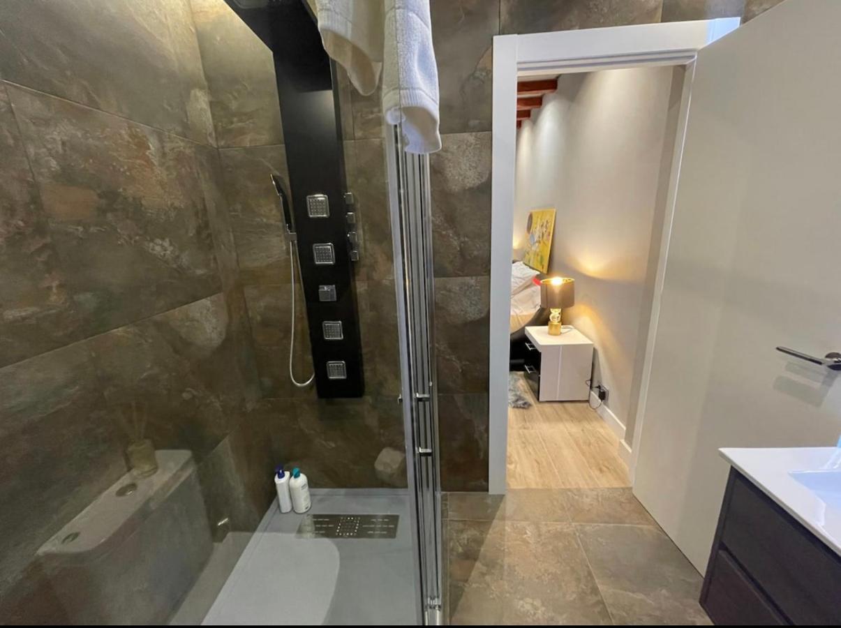 Suite Privada Frente A La Piscina Para 2 Personas Con Sofa Cama Para 2 Mas 4P No Es Casa Completa San Vicente Raspeig Dış mekan fotoğraf