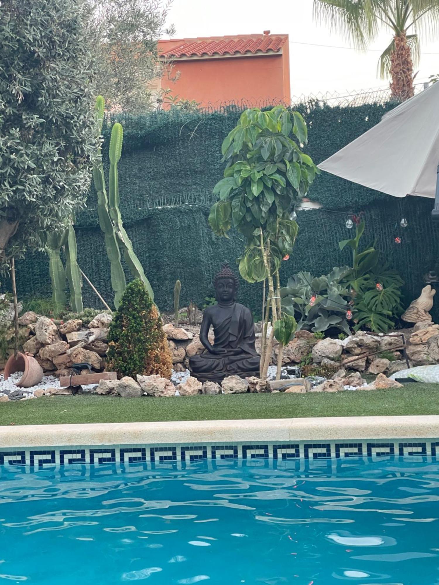 Suite Privada Frente A La Piscina Para 2 Personas Con Sofa Cama Para 2 Mas 4P No Es Casa Completa San Vicente Raspeig Dış mekan fotoğraf